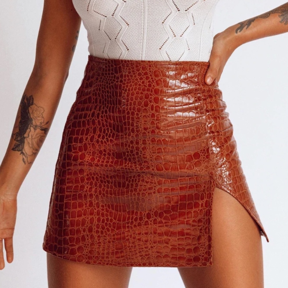 Princess Polly the Wren Crocodile Skirt Size M